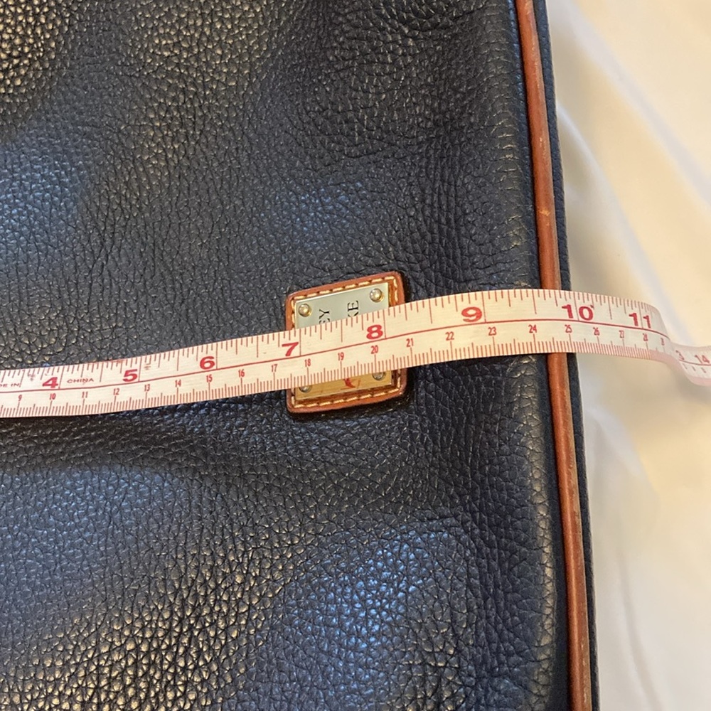 Dooney and Bourke navy blue leather handbag purse shoulder bag medium 
Classic - Picture 9 of 10